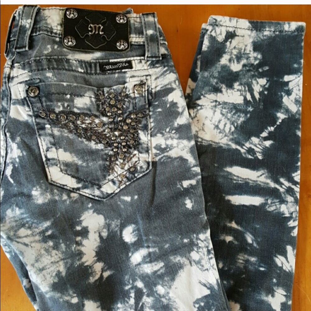 😎 Blue Tie-Dye Miss Me’s 👖💋